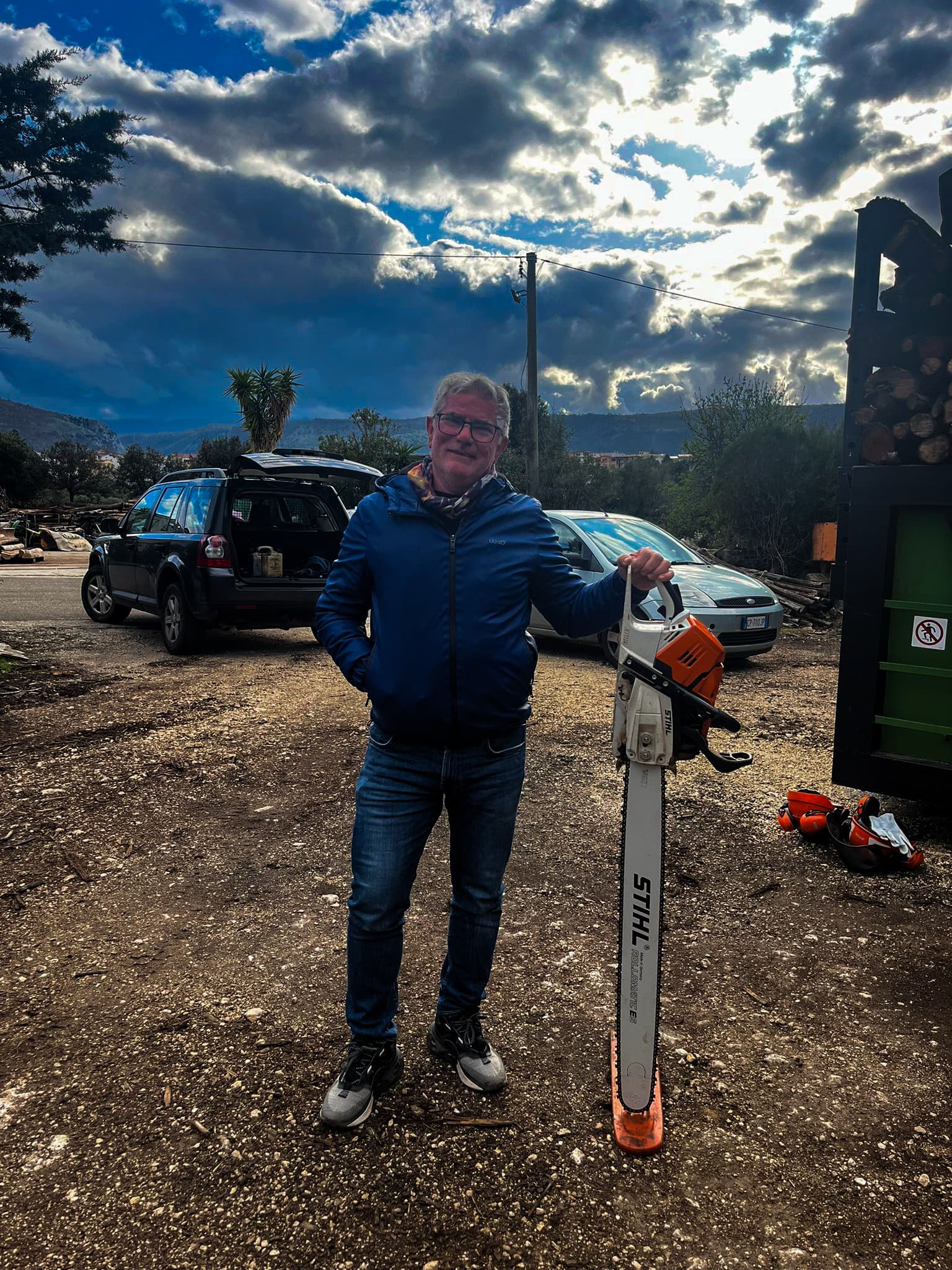 Pasquale Di Bari con i macchinari